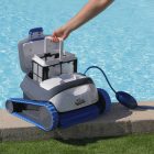 Maytronics Dolphin S100 medencetisztító robot